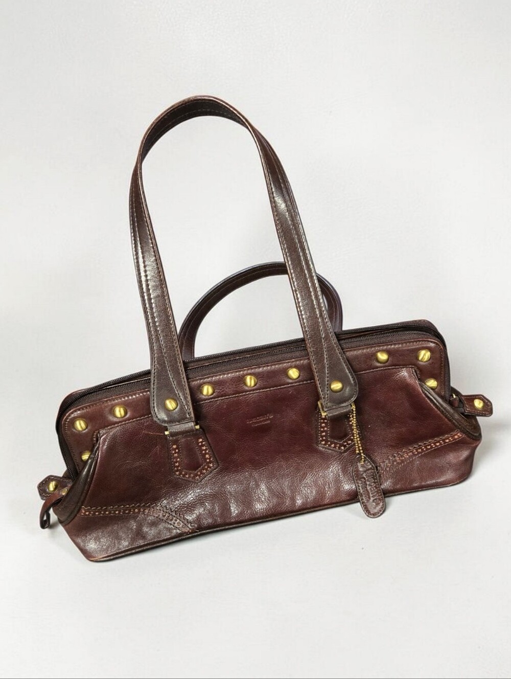Tuscans Vintage Brown Leather Studded Western Y2K Shoulder Bag